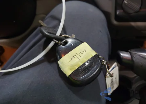 2000 GMC Jimmy Sle from USA, damaged, VIN 1GKCS13W3Y2329521